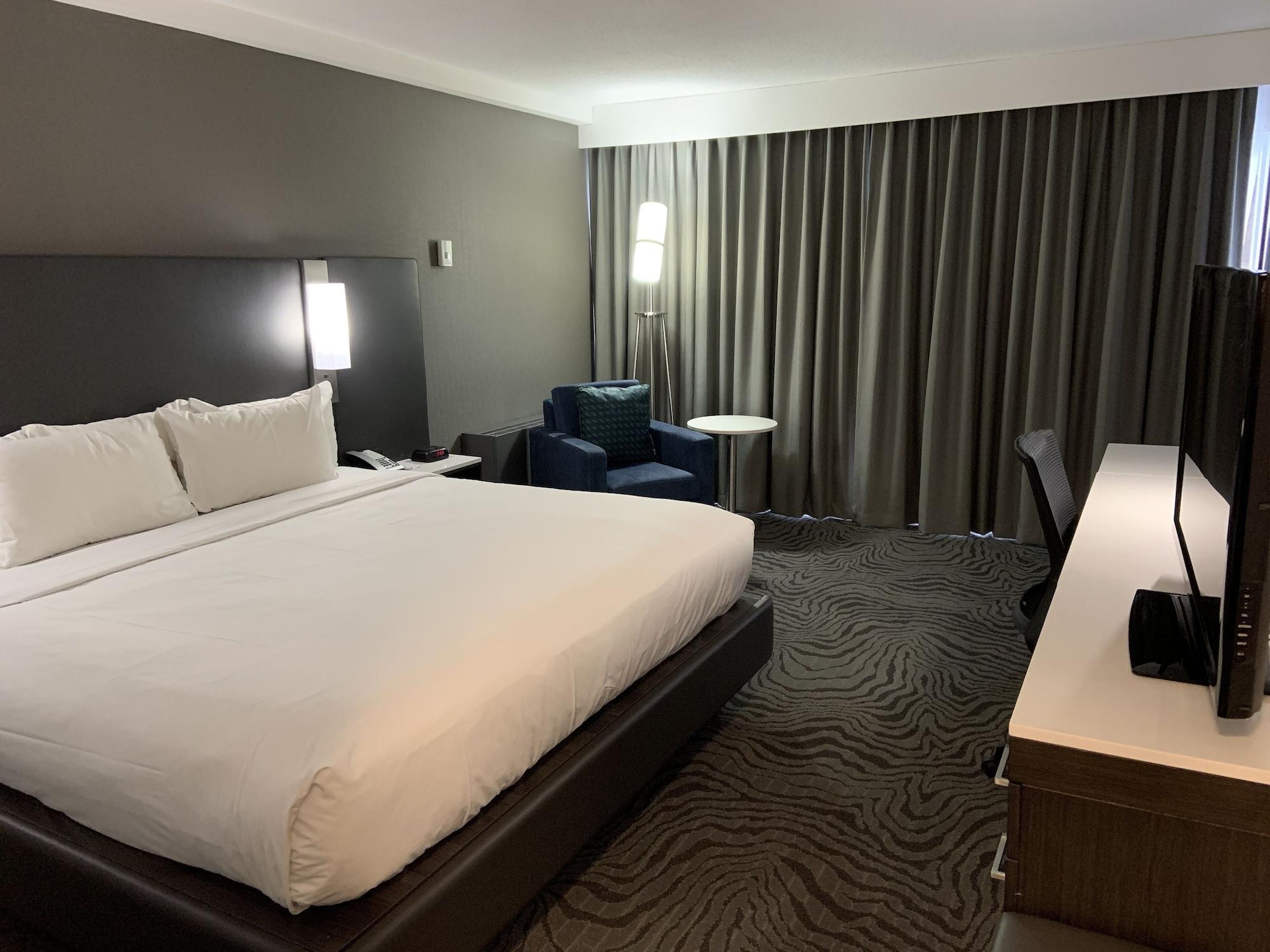 Hotel Doubletree By Hilton Calgary North Zewnętrze zdjęcie