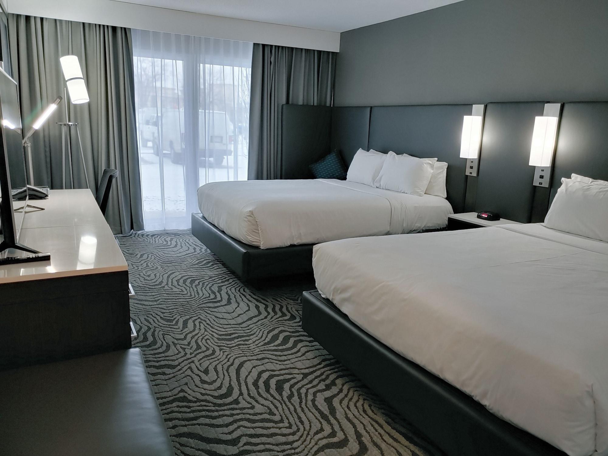 Hotel Doubletree By Hilton Calgary North Zewnętrze zdjęcie