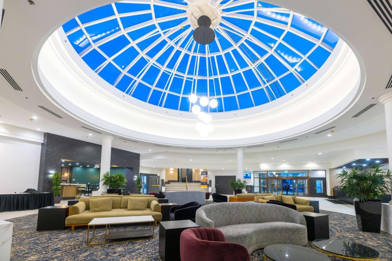 Hotel Doubletree By Hilton Calgary North Zewnętrze zdjęcie