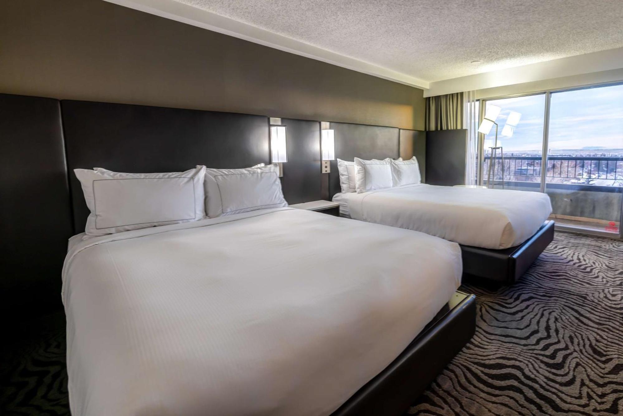 Hotel Doubletree By Hilton Calgary North Zewnętrze zdjęcie